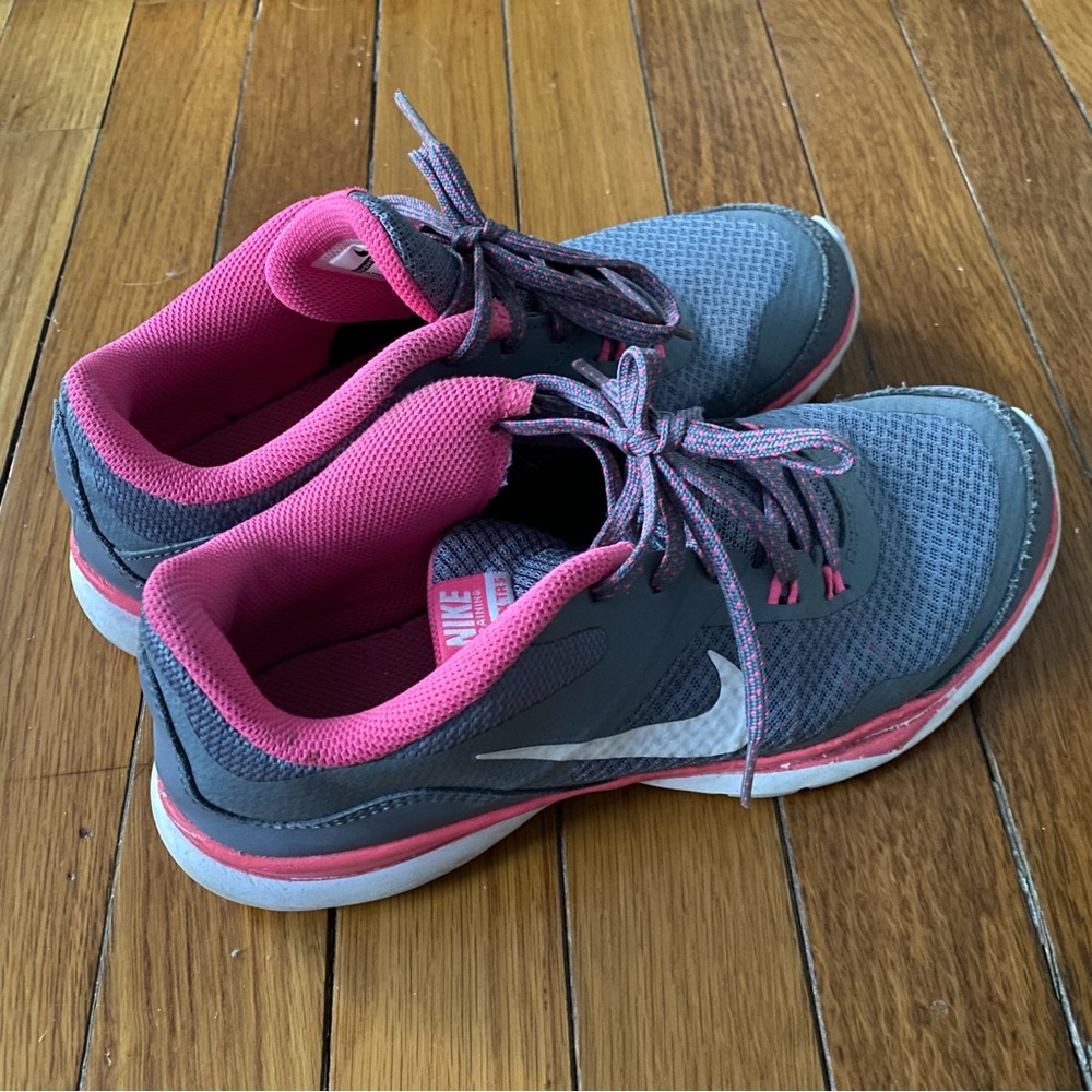 NIKE FLEX SNEAKERS - PINK/GREY/WHITE